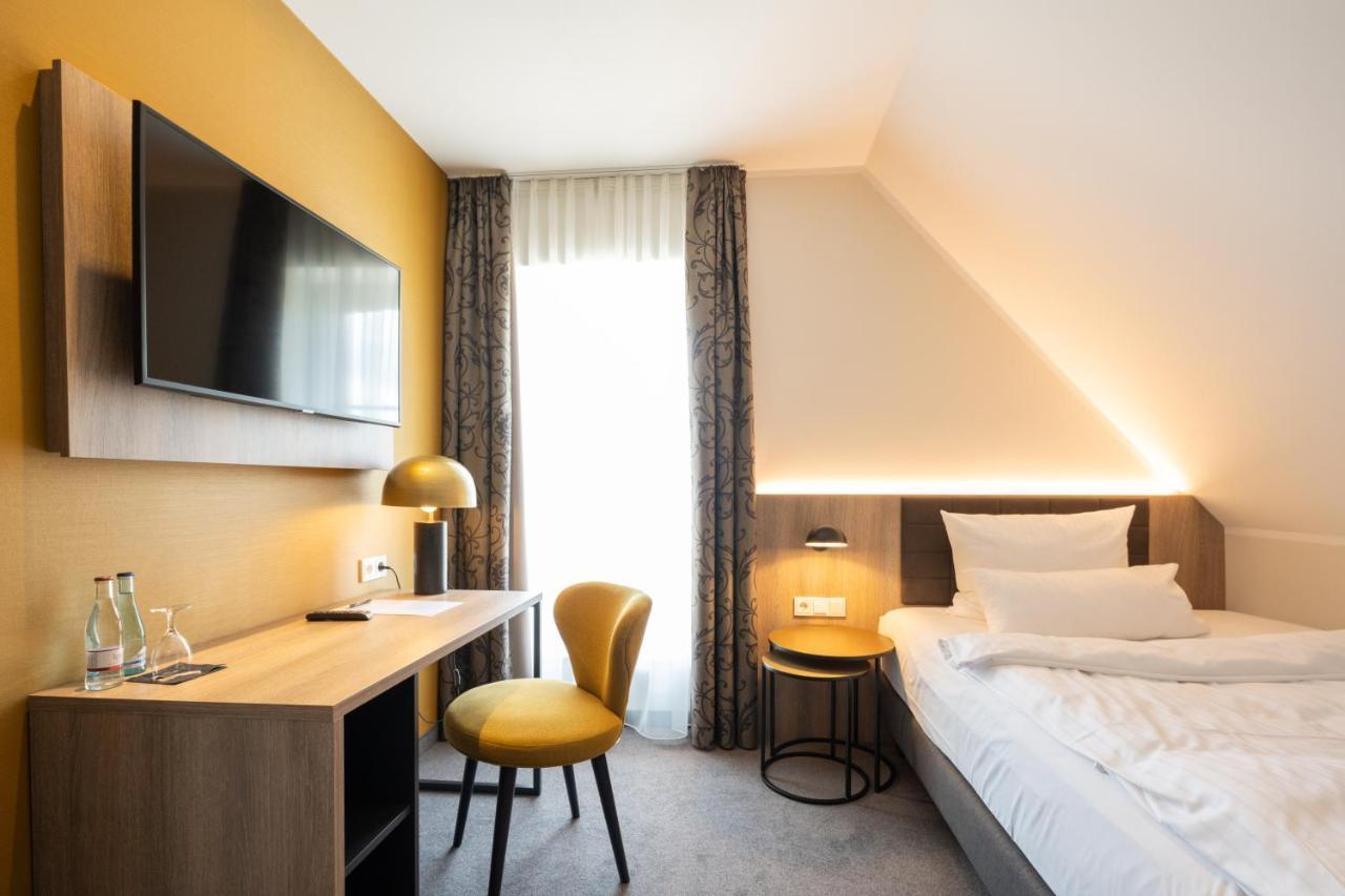 Hotel Rheinischer Hof Динклаге Экстерьер фото
