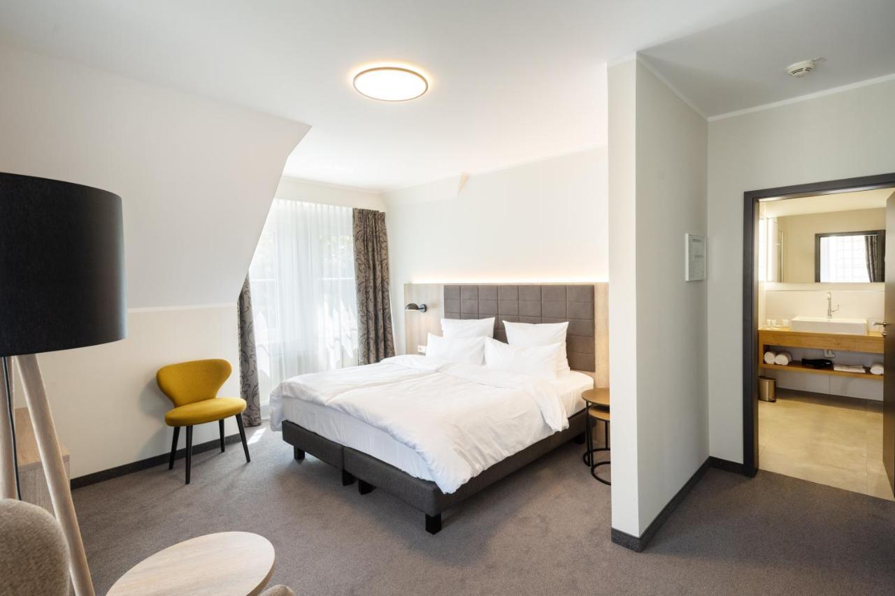 Hotel Rheinischer Hof Динклаге Экстерьер фото