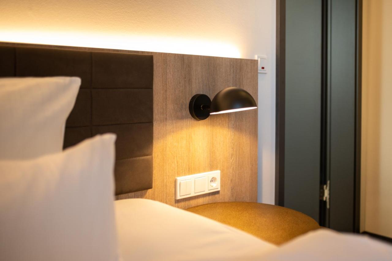 Hotel Rheinischer Hof Динклаге Экстерьер фото