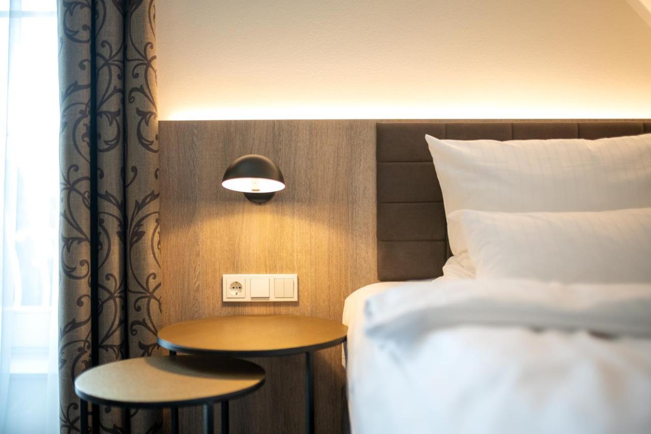 Hotel Rheinischer Hof Динклаге Экстерьер фото