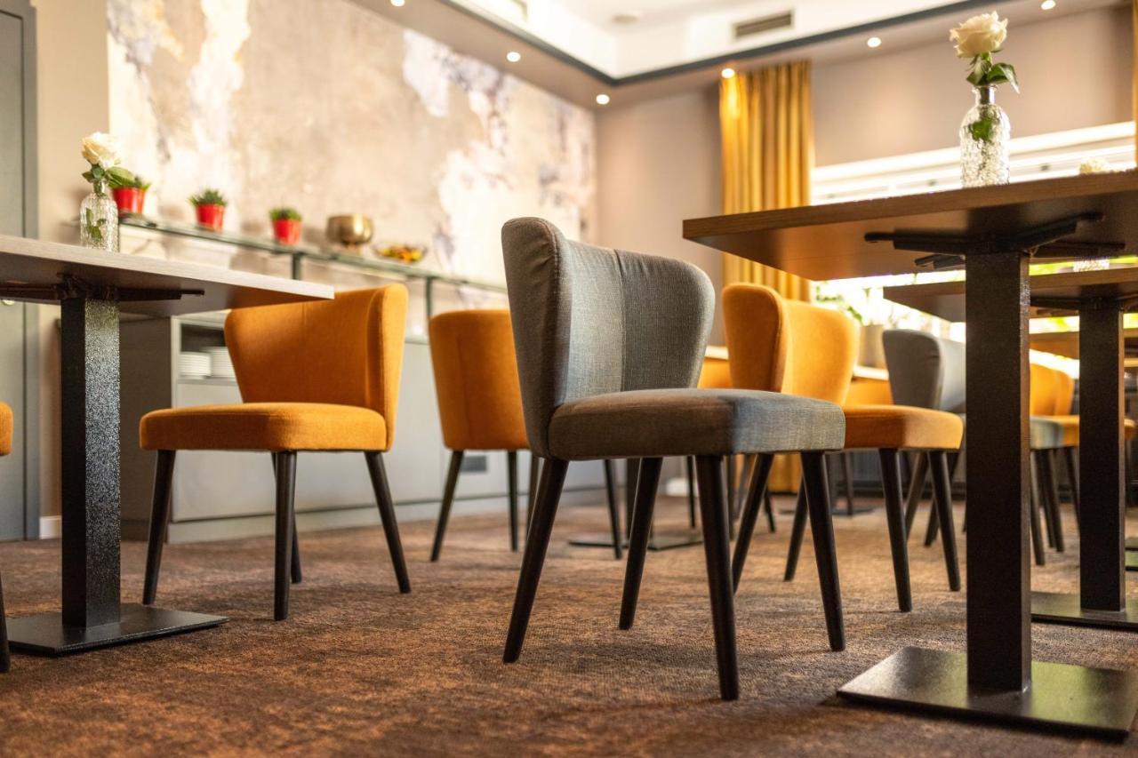 Hotel Rheinischer Hof Динклаге Экстерьер фото